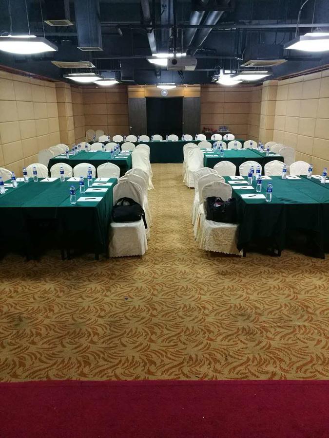 Gloria Plaza Hotel Kangqiao Shanghai Luaran gambar