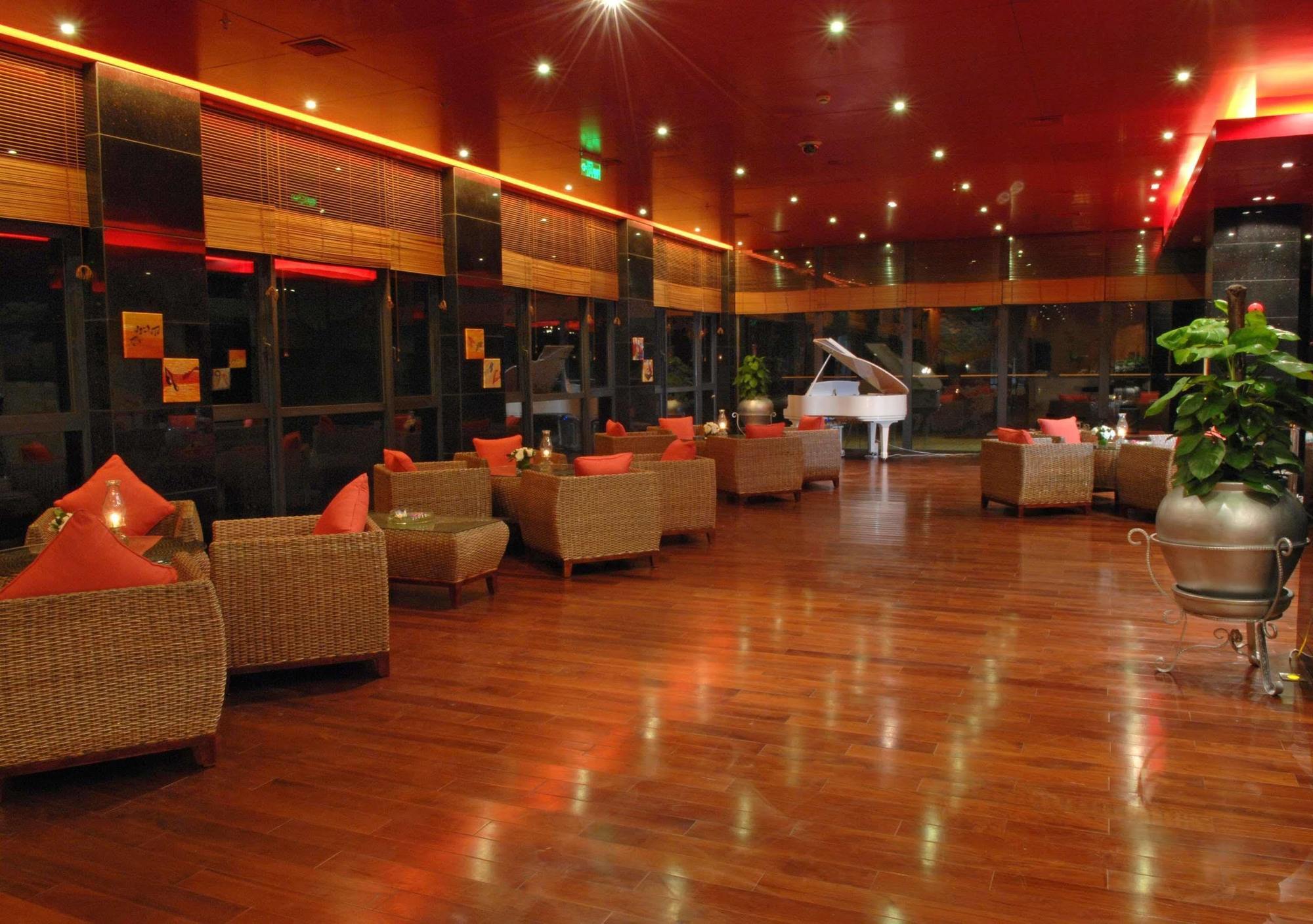 Gloria Plaza Hotel Kangqiao Shanghai Restoran gambar