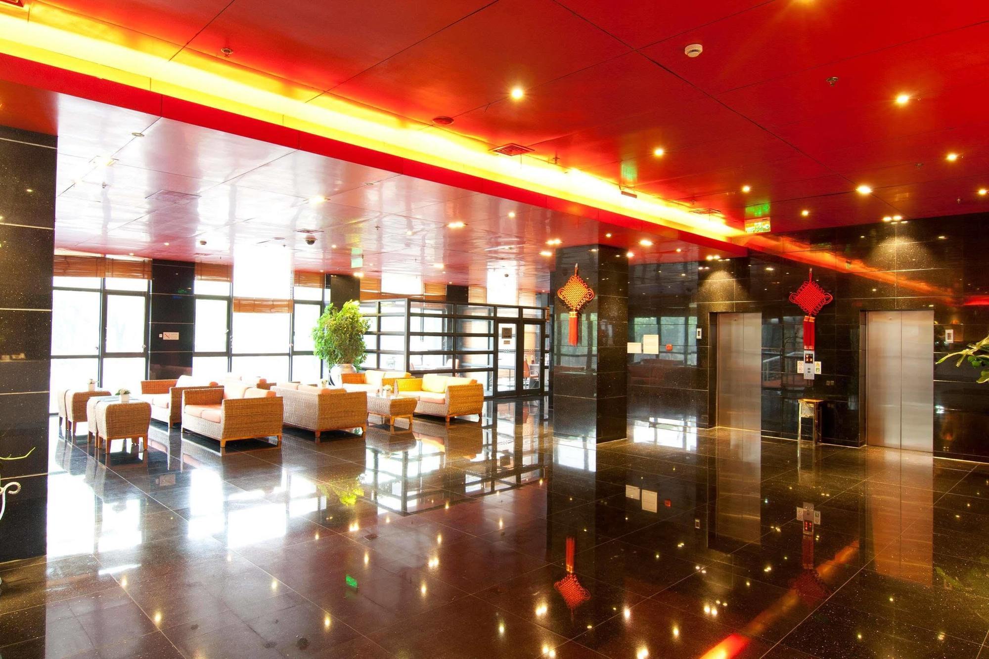 Gloria Plaza Hotel Kangqiao Shanghai Luaran gambar