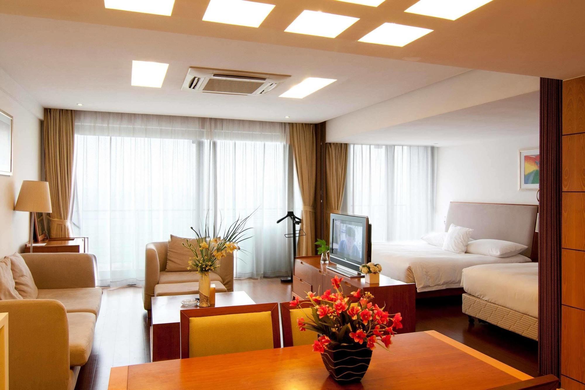Gloria Plaza Hotel Kangqiao Shanghai Luaran gambar