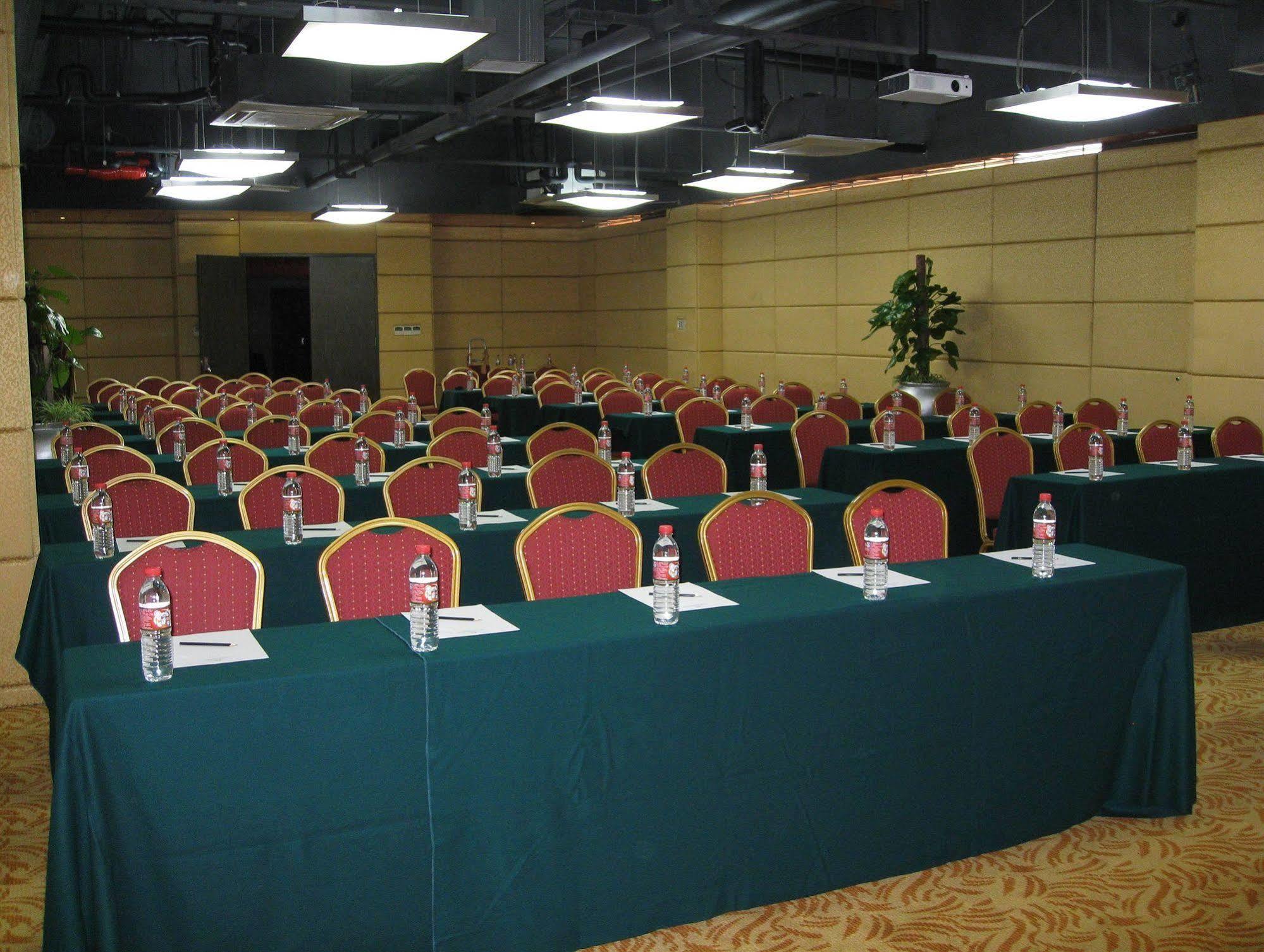 Gloria Plaza Hotel Kangqiao Shanghai Luaran gambar